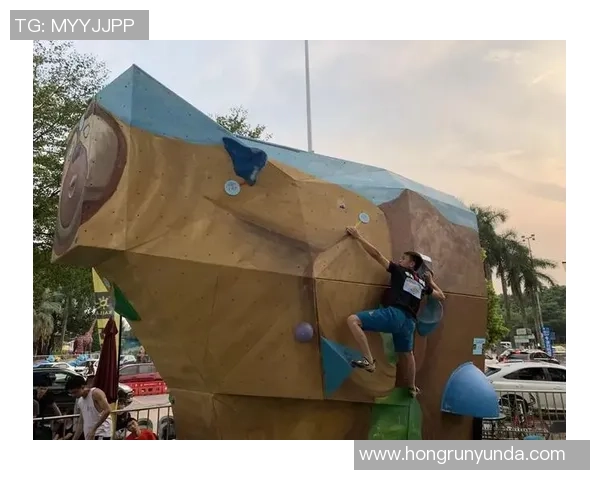 成都攀岩队团队协作能力提升创新高排名引发关注与赞誉